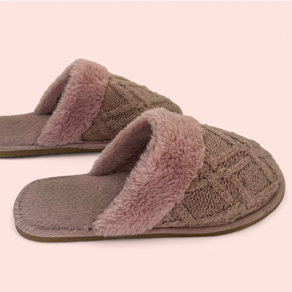 Womens Cable Knit Mule Slippers Faux Fur Lined Pink Cozy Hygge Scuffs Size M 7/8